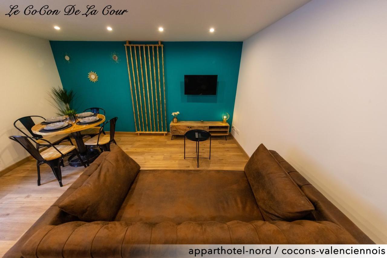 Apartamento Le Cocon De La Cour Valenciennes Exterior foto