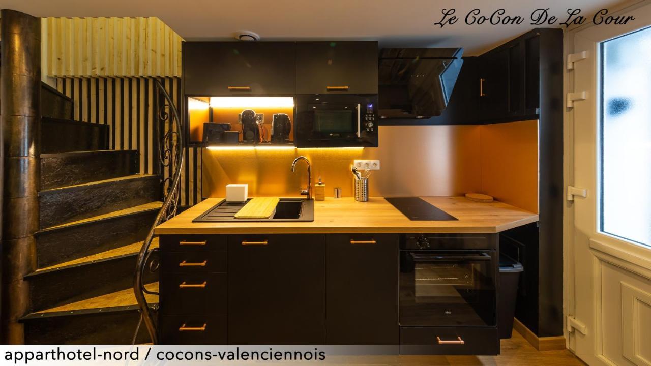 Apartamento Le Cocon De La Cour Valenciennes Exterior foto