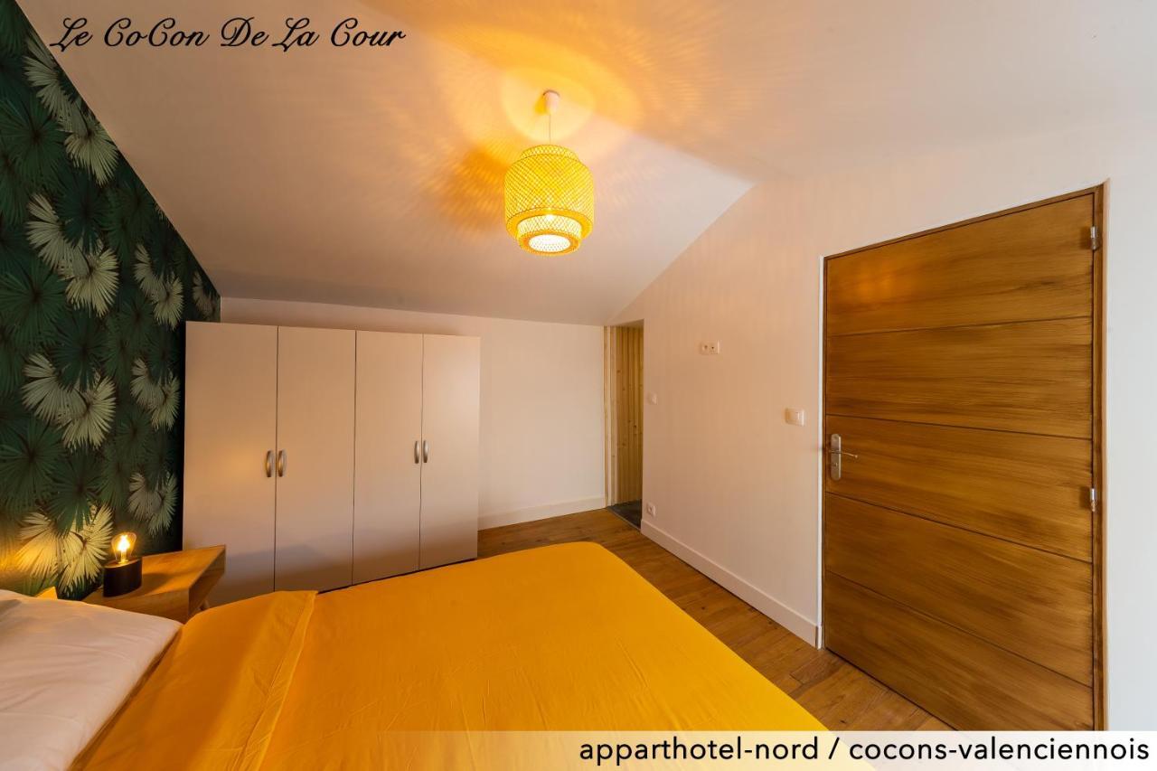 Apartamento Le Cocon De La Cour Valenciennes Exterior foto